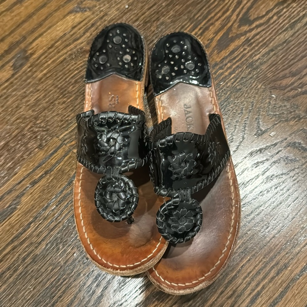 Jack Rogers Hampton sandals in black patent leather, size 7